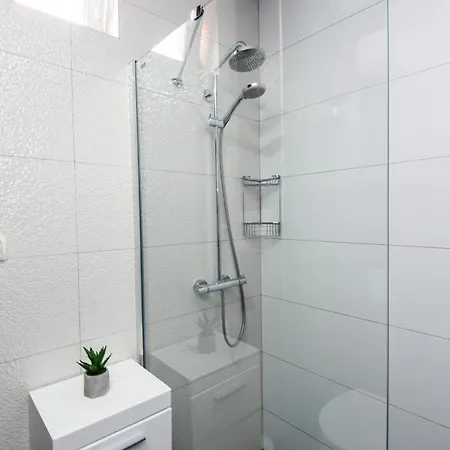 Tina * Ploce (Dubrovnik-Neretva)