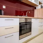 Tina דירה