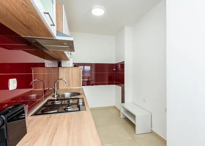 Tina * Ploce (Dubrovnik-Neretva)