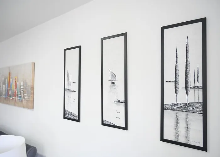 Tina * Ploce (Dubrovnik-Neretva)